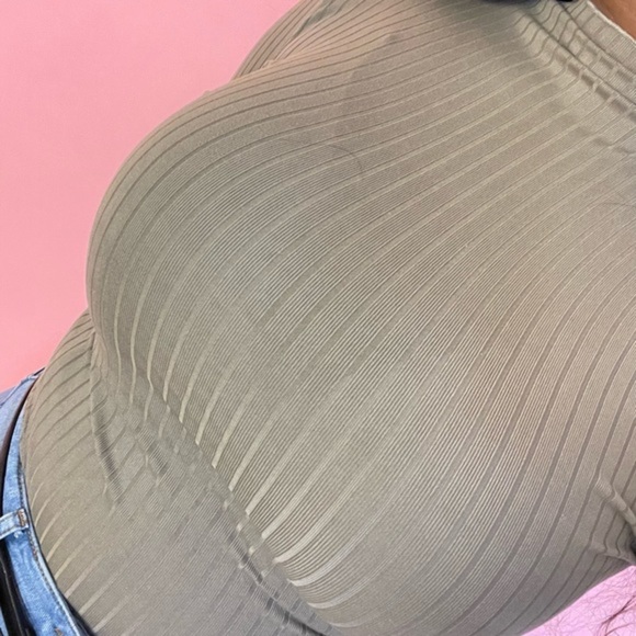 WOMEN’S TAUPE LONG SLEEVE RIBBED MOCK NECK THONG BODYSUIT - Picture 3 of 4